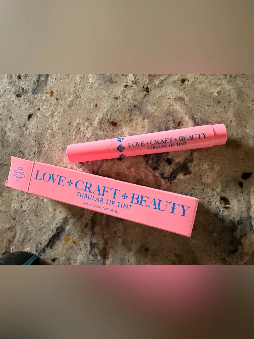 NWT LOVE+CRAFT+BEAUTY Tubular Lip Tint